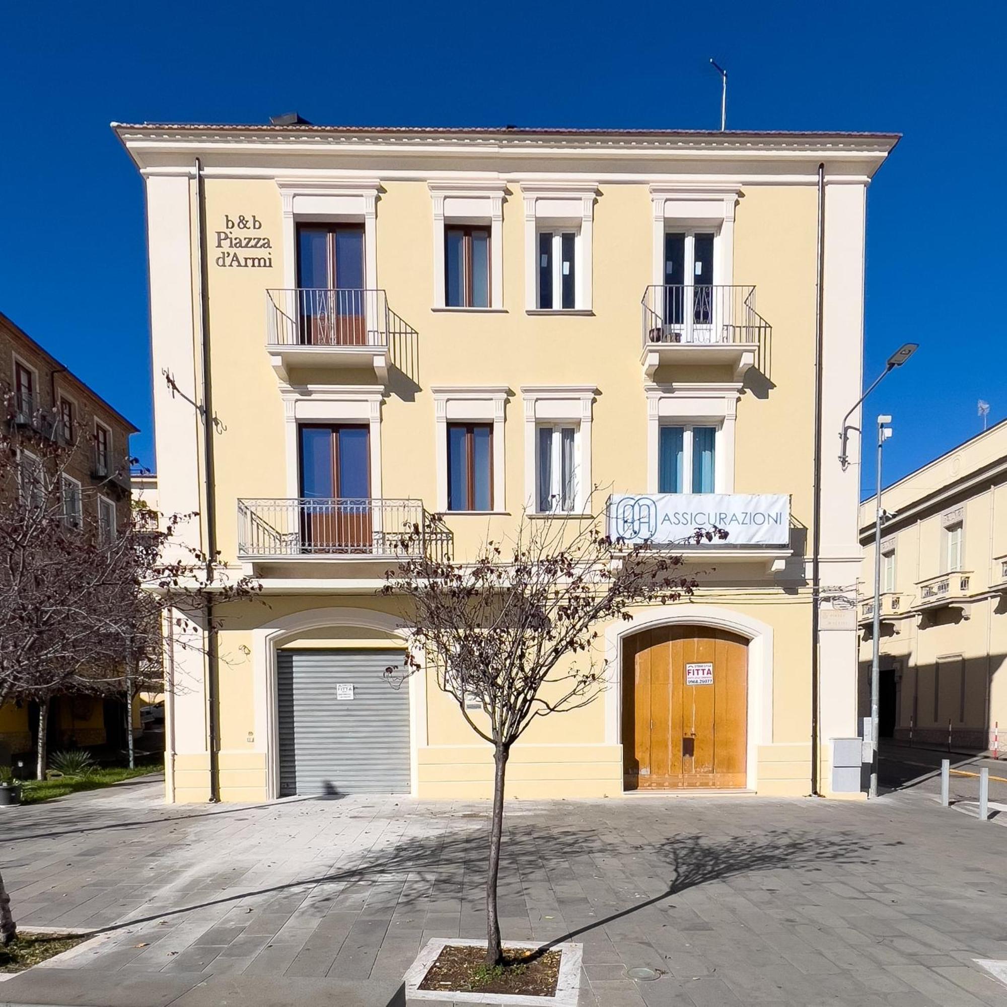 B&B Piazza D'Armi Lamezia Terme - 3 Sorrisi Esterno foto